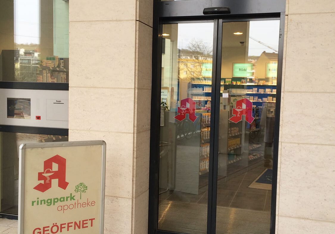 Rinpark Apotheke außen